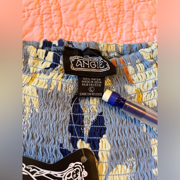 Angie Blue Floral Stretch Crop Top Summer Casual Peasant Boho Size L Large NWT - Picture 5 of 6